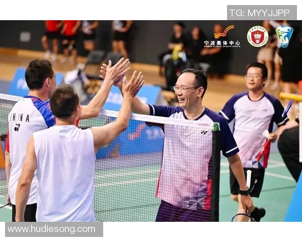 深圳羽毛球队的速度与激情探讨聚焦羽毛球运动的未来发展与挑战 深圳羽毛球队的速度与激情探讨聚焦羽毛球运动的未来发展与挑战