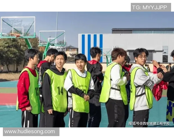 西安篮球队的节奏揭秘：激情与技巧交织的赛场盛宴